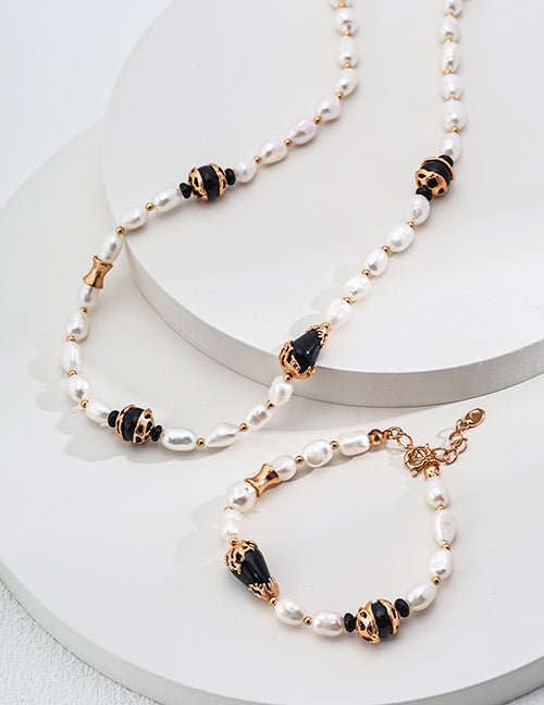 How to avoid oxidation of pearl necklace yellow?